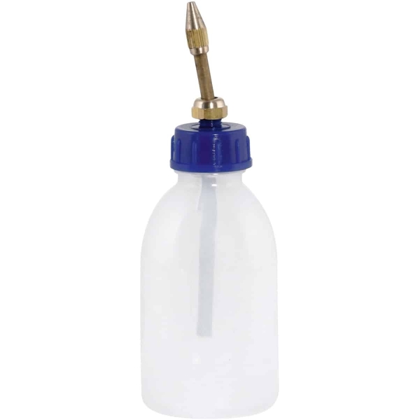 Oliatore in plastica con beccuccio